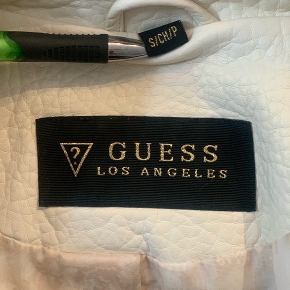 Guess vegan leather women’s jacket, beige with gold zippers. Small - Picture 5 of 7